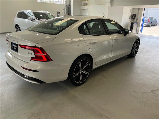 2023 Volvo S60 B5 Plus Dark Theme - Photo 13