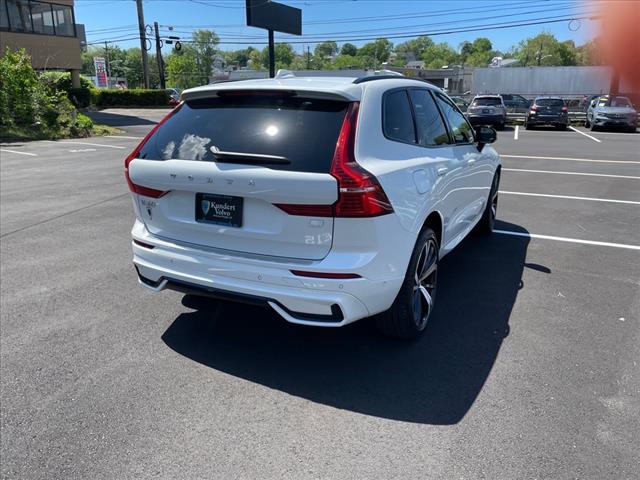 2022 Volvo XC60 Recharge T8 R-Design - Photo 13