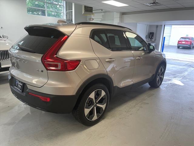 2023 Volvo XC40 B5 Plus Dark Theme - Photo 13