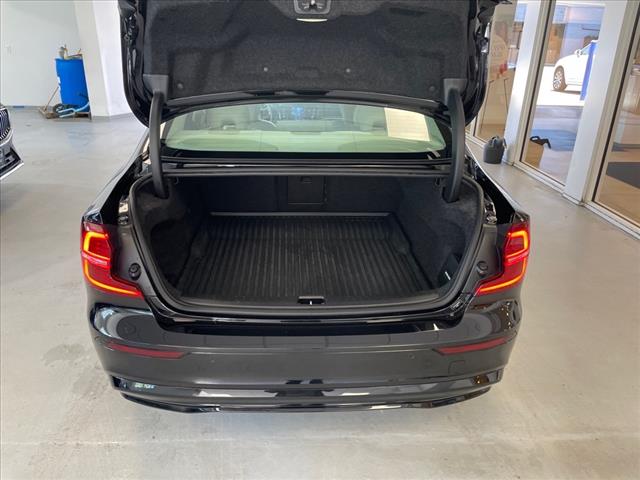 2024 Volvo S60 B5 Plus Dark Theme - Photo 14