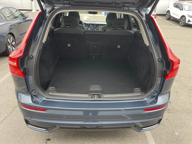 2023 Volvo XC60 B5 Plus Dark Theme - Photo 14