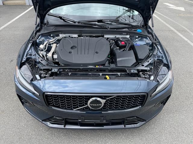 2024 Volvo S60 B5 Core Dark Theme - Photo 15