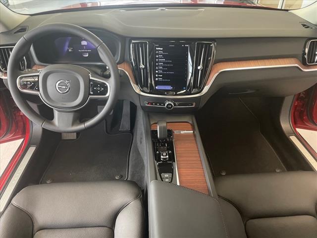 2024 Volvo S60 B5 Plus Dark Theme - Photo 15