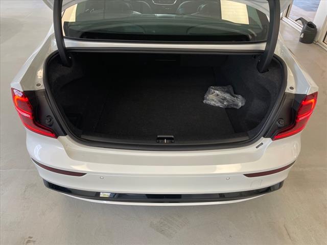 2024 Volvo S60 B5 Plus Dark Theme - Photo 15