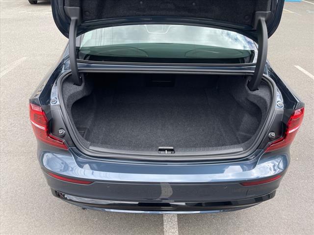 2024 Volvo S60 B5 Core Dark Theme - Photo 16