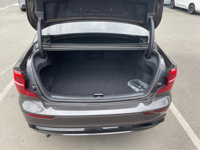 2024 Volvo S60 B5 Plus Dark Theme - Photo 16