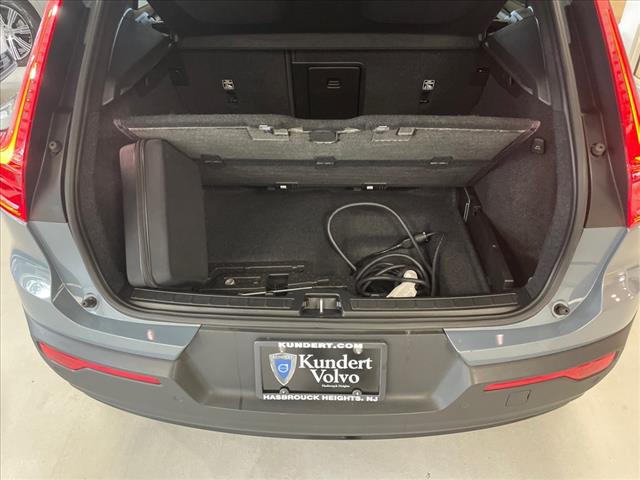 2022 Volvo XC40 Recharge Twin Ultimate - Photo 17