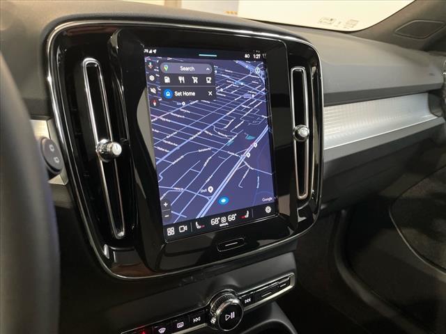 2025 Volvo XC40 B5 Core Bright Theme - Photo 17