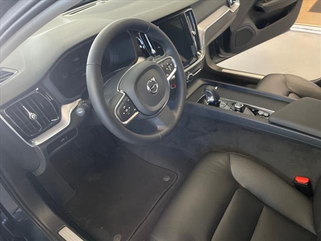 2025 Volvo S60 B5 Core - Photo 18