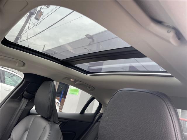 2024 Volvo S60 B5 Plus Dark Theme - Photo 18