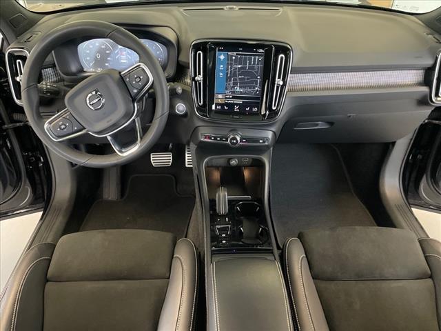 2022 Volvo XC40 T5 R-Design - Photo 18