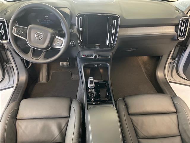 2023 Volvo XC40 B5 Plus Dark Theme - Photo 18