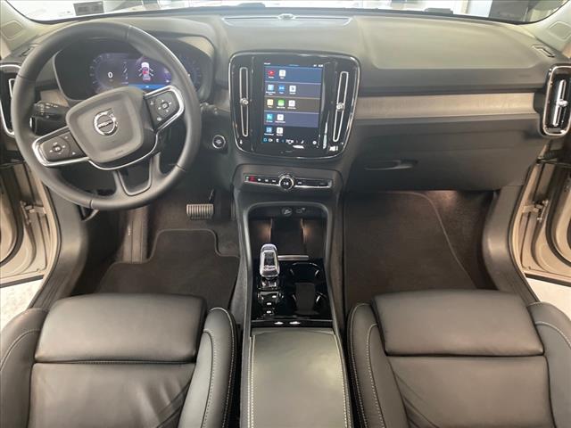 2023 Volvo XC40 B5 Plus Dark Theme - Photo 18