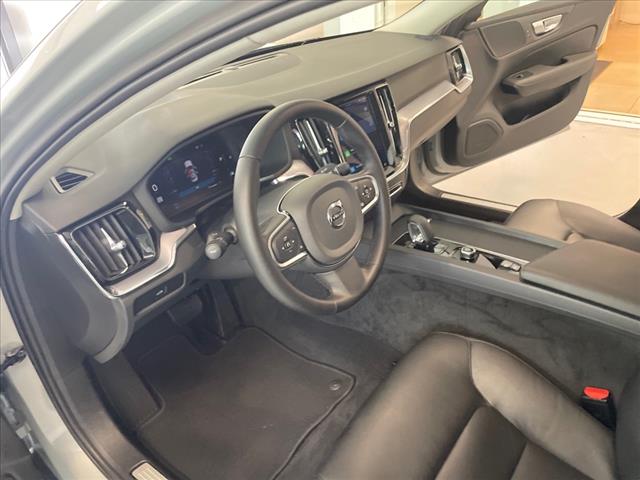 2024 Volvo S60 B5 Core Dark Theme - Photo 19