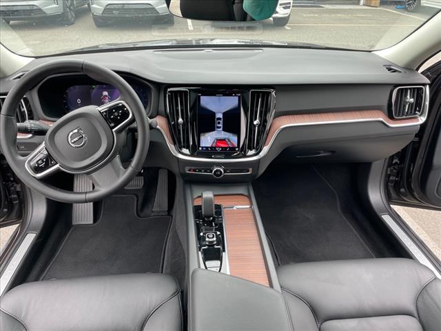 2024 Volvo S60 B5 Plus Dark Theme - Photo 19