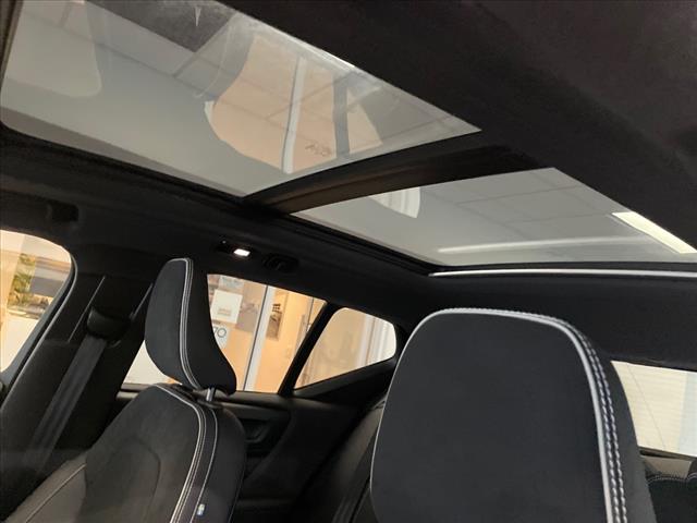 2022 Volvo XC40 Recharge Twin Ultimate - Photo 19