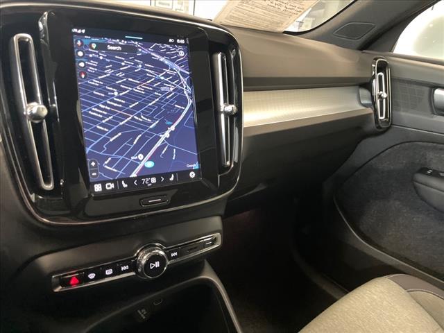 2025 Volvo XC40 B5 Core Bright Theme - Photo 19