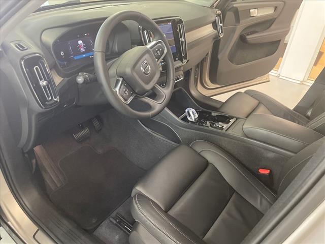 2023 Volvo XC40 B5 Plus Dark Theme - Photo 19