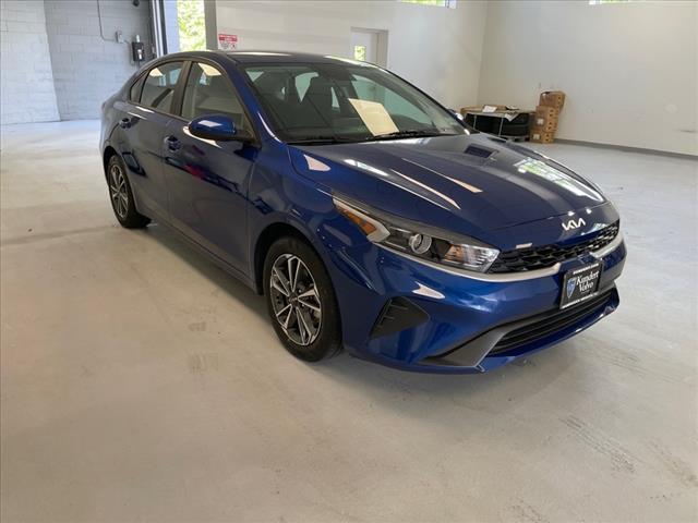 2023 Kia Forte LXS - Photo 1