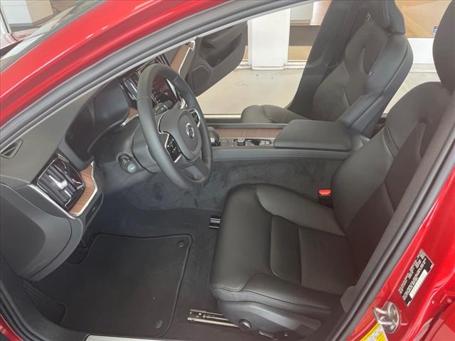 2024 Volvo S60 B5 Plus Dark Theme - Photo 20