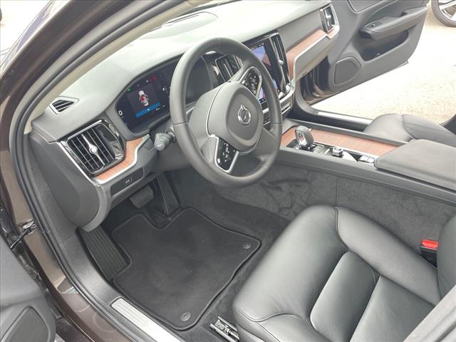 2024 Volvo S60 B5 Plus Dark Theme - Photo 20