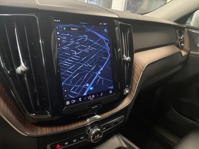 2022 Volvo XC60 B5 Momentum - Photo 20
