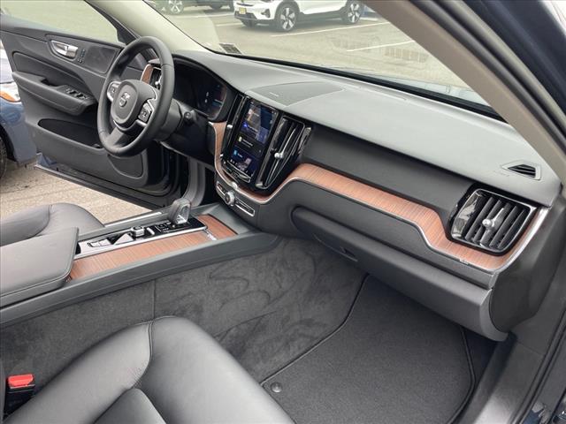 2023 Volvo XC60 B5 Plus Dark Theme - Photo 20