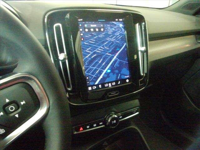 2023 Volvo XC40 B5 Plus Dark Theme - Photo 20