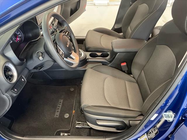 2023 Kia Forte LXS - Photo 21