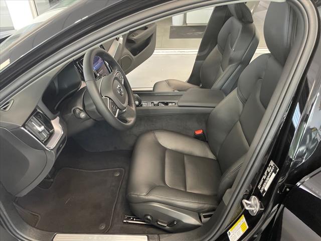 2024 Volvo S60 B5 Core Dark Theme - Photo 21