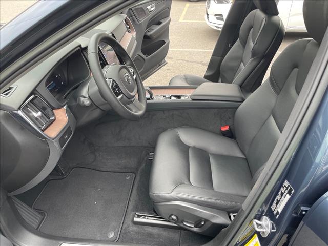 2023 Volvo XC60 B5 Plus Dark Theme - Photo 21