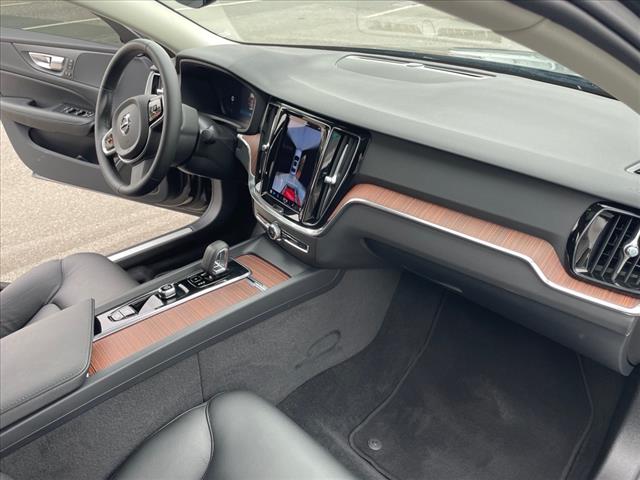 2024 Volvo S60 B5 Plus Dark Theme - Photo 22