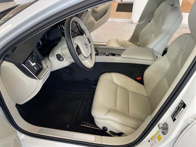 2023 Volvo S60 B5 Plus Dark Theme - Photo 22