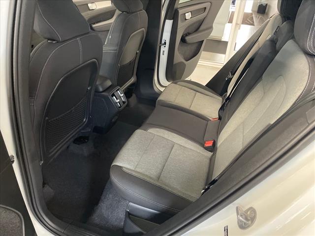 2025 Volvo XC40 B5 Core Bright Theme - Photo 22