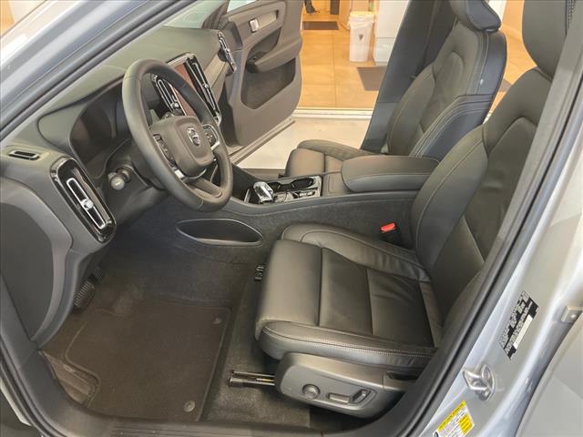 2023 Volvo XC40 B5 Plus Dark Theme - Photo 22