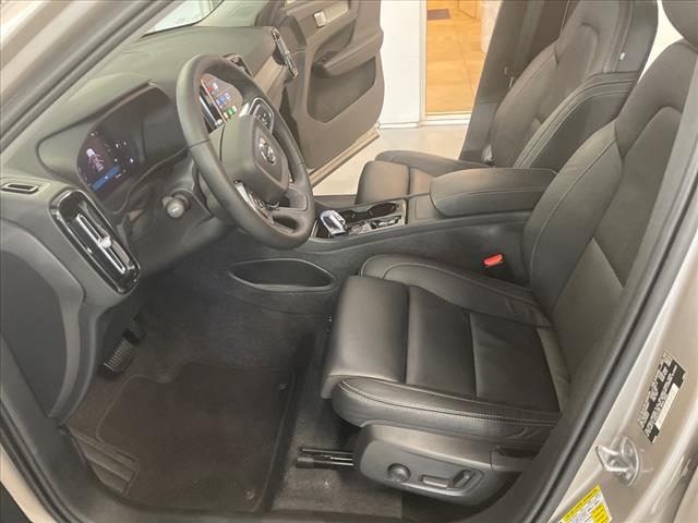 2023 Volvo XC40 B5 Plus Dark Theme - Photo 22