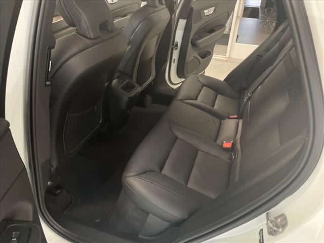 2022 Volvo XC60 B5 Momentum - Photo 23