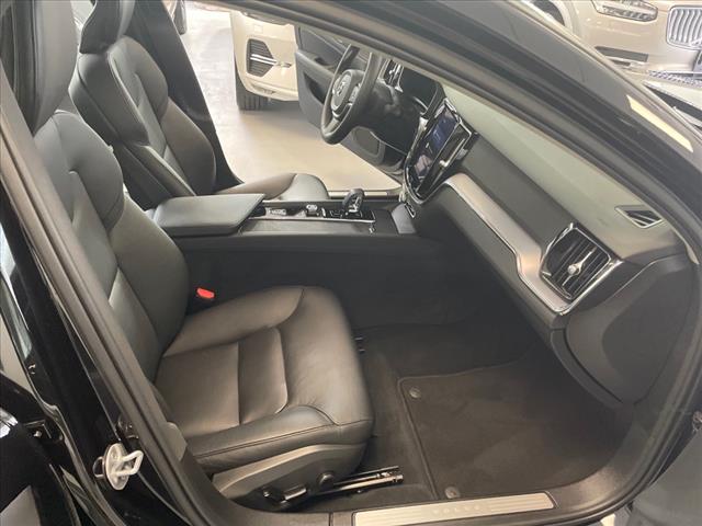 2024 Volvo S60 B5 Core Dark Theme - Photo 24