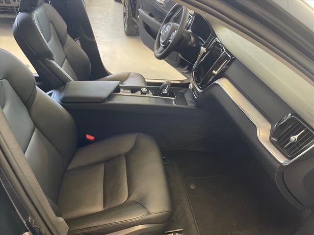 2025 Volvo S60 B5 Core - Photo 24