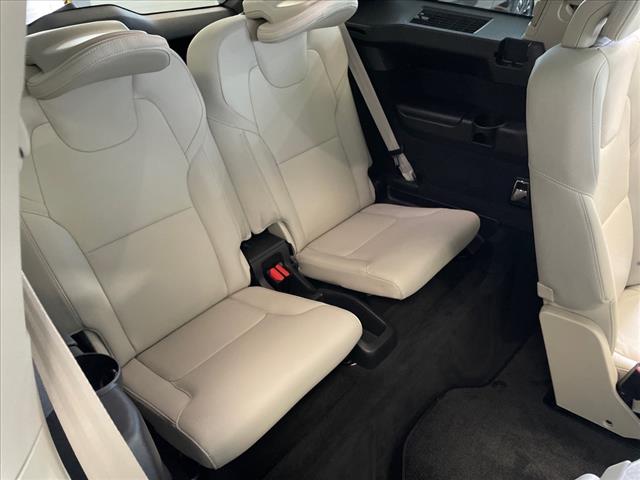 2024 Volvo XC90 B6 Plus Bright Theme 6-Seater - Photo 24