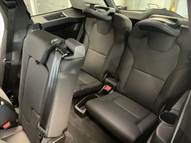 2024 Volvo XC90 B6 Plus Bright Theme 7-Seater - Photo 24