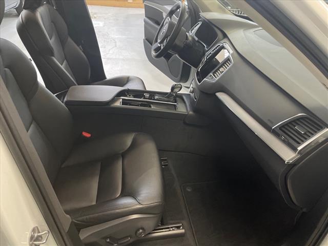 2022 Volvo XC90 T5 Momentum 7 Passenger - Photo 24