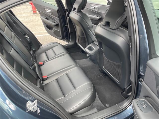 2024 Volvo S60 B5 Core Dark Theme - Photo 25