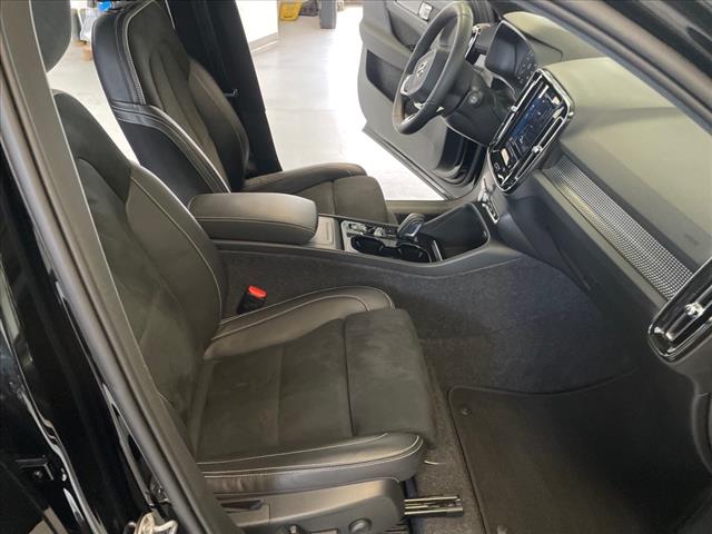 2022 Volvo XC40 T5 R-Design - Photo 25