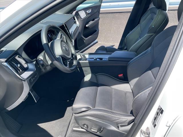 2022 Volvo XC60 Recharge T8 R-Design - Photo 25