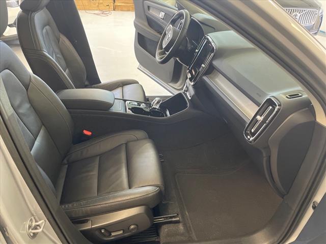 2023 Volvo XC40 B5 Plus Dark Theme - Photo 25