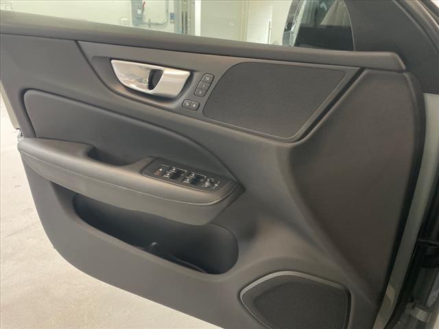 2024 Volvo S60 B5 Core Dark Theme - Photo 26
