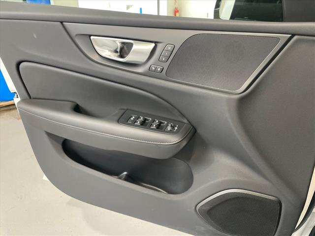 2024 Volvo S60 B5 Plus Dark Theme - Photo 26
