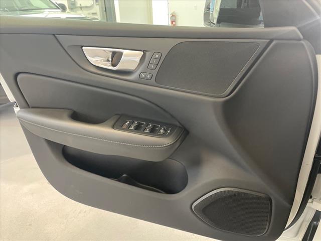 2024 Volvo S60 B5 Plus Dark Theme - Photo 26