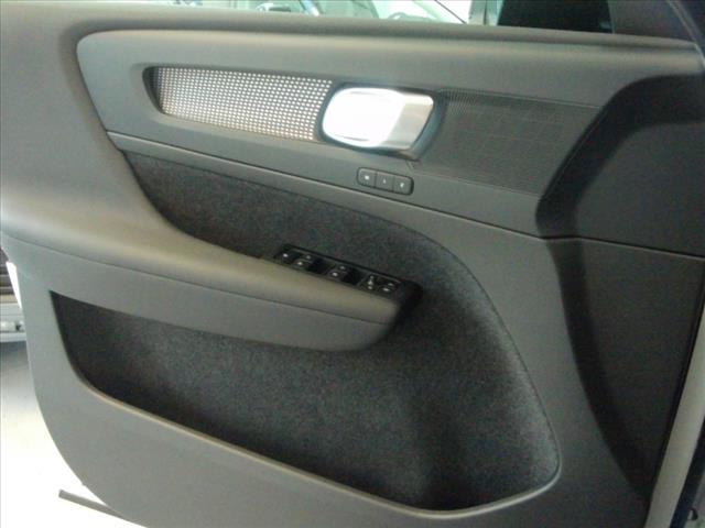 2023 Volvo XC40 B5 Plus Dark Theme - Photo 26